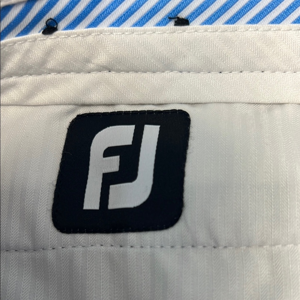 FootJoy Men's Golf Shorts - Picture 6 of 10
